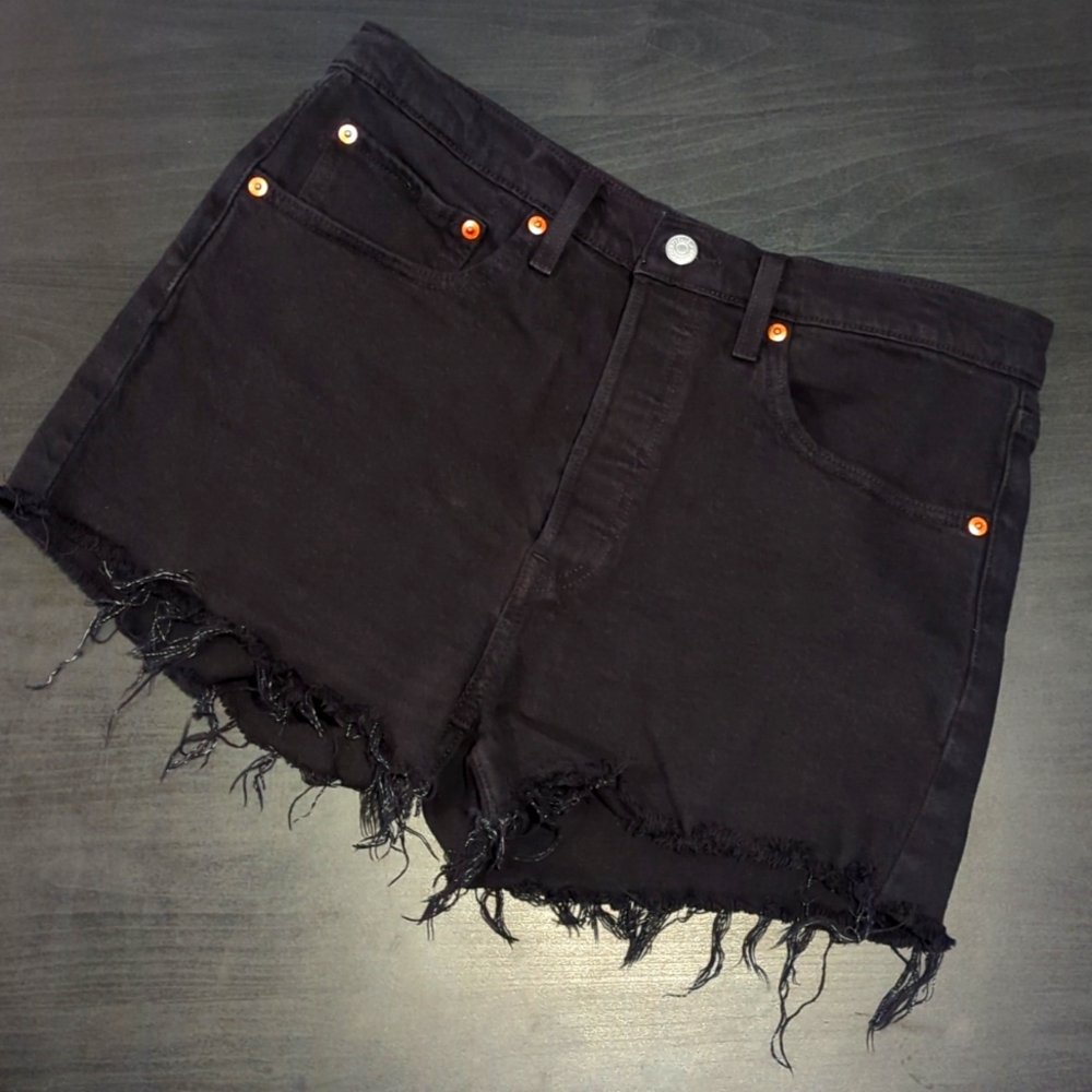 Levis Black Shorts - size 30